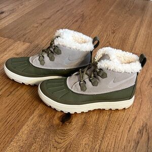 Nike Olive and Gray Boots - New